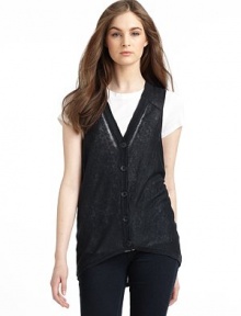 THE LOOKSleevelessOpenwork detail at shouldersButtonfrontGraduated hemlineTHE FITAbout 26 from shoulder to longest point of hemTHE MATERIALLinenCARE & ORIGINDry cleanImportedModel shown is 5'8½ (174cm) wearing US size Small. THE LOOKSleevelessOpenwork detail at shouldersButtonfrontGraduated hemlineTHE FITAbout 26 from shoulder to longest point of hemTHE MATERIALLinenCARE & ORIGINDry cleanImportedModel shown is 5'8½ (174cm) wearing US size Small.