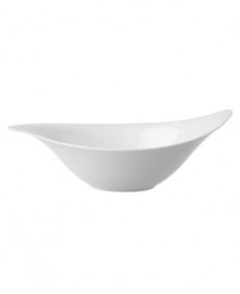 Fresh modern. Sheer white china in leaf form inspires naturally harmonious dining. A soft fluidity and radiant glaze give this salad bowl quiet elegance and lasting appeal. From Villeroy & Boch's collection of serveware and serving dishes. Fresh modern. Sheer white china in leaf form inspires naturally harmonious dining. A soft fluidity and radiant glaze give this salad bowl quiet elegance and lasting appeal. From Villeroy & Boch's collection of serveware and serving dishes.