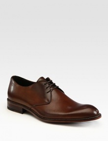 Workday comfort and style are united in handsomely burnished leather with durable rubber soles. Leather lining Padded insole Rubber sole Made in Italy Workday comfort and style are united in handsomely burnished leather with durable rubber soles. Leather lining Padded insole Rubber sole Made in Italy