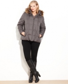 Calvin Klein combines puffer styling with a down-blend fill for a plus size topper with heavyweight-level warmth. The hip-length hem keeps the look modern.