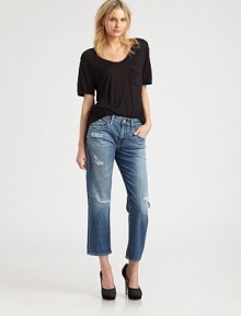 Hip-slung denim in a distressed, faded finish, hits just above the ankles in a casual crop.THE FITRelaxed fitRise, about 9¼Inseam, about 25THE DETAILSZip flyFive-pocket styleSignature stitch back pockets75% cotton/25% lyocellMachine washMade in USA of imported fabricModel shown is 5'9½ (176cm) wearing US size 4. Hip-slung denim in a distressed, faded finish, hits just above the ankles in a casual crop.THE FITRelaxed fitRise, about 9¼Inseam, about 25THE DETAILSZip flyFive-pocket styleSignature stitch back pockets75% cotton/25% lyocellMachine washMade in USA of imported fabricModel shown is 5'9½ (176cm) wearing US size 4.