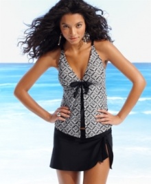 Make the most of your swim style with this multitasking bottom from Tropical Honey. The skirt and brief attach with a single button, offering you simple and stylish versatility you'll love. Make the most of your swim style with this multitasking bottom from Tropical Honey. The skirt and brief attach with a single button, offering you simple and stylish versatility you'll love.
