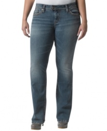 Finished by a medium wash, Silver Jeans' plus size bootcut jeans are essentials for your casual wardrobe.