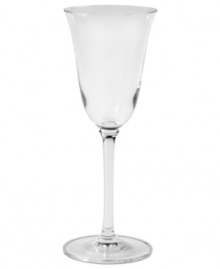 As a perfect complement to her elegant dinnerware, renowned bridal designer Vera Wang and Wedgwood have created stemware inspired by the simple curves of a tulip. The Classic pattern wine glasses sit on a slender ringed pedestal and offer breathtaking purity of form. As a perfect complement to her elegant dinnerware, renowned bridal designer Vera Wang and Wedgwood have created stemware inspired by the simple curves of a tulip. The Classic pattern wine glasses sit on a slender ringed pedestal and offer breathtaking purity of form.