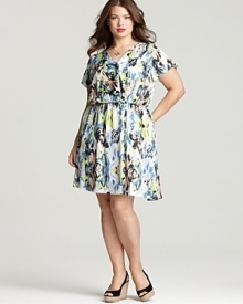 T Bags Plus Size Printed Flutter Sleeve Dress T Bags Plus Size Printed Flutter Sleeve Dress