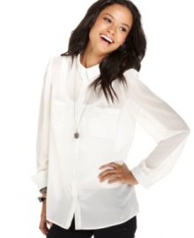 Contrast-color fringes at the back add an unexpected dose of rocker-cool to this sheer button-down top from Ali & Kris! Contrast-color fringes at the back add an unexpected dose of rocker-cool to this sheer button-down top from Ali & Kris!