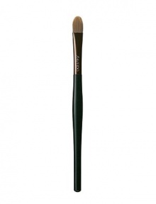 This gently tapered, flat brush enables controlled, professional application of concealer. The synthetic bristles pick up the ideal amount of concealer and distribute it smoothly for a seamless finish.Call Saks Fifth Avenue New York, (212) 753-4000 x2154, or Beverly Hills, (310) 275-4211 x5492, for a complimentary Beauty Consultation. ASK SHISEIDOFAQ This gently tapered, flat brush enables controlled, professional application of concealer. The synthetic bristles pick up the ideal amount of concealer and distribute it smoothly for a seamless finish.Call Saks Fifth Avenue New York, (212) 753-4000 x2154, or Beverly Hills, (310) 275-4211 x5492, for a complimentary Beauty Consultation. ASK SHISEIDOFAQ