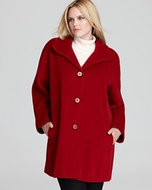 This classic Ellen Tracy coat flaunts a clean silhouette and single-breasted front for a timeless, everyday look. This classic Ellen Tracy coat flaunts a clean silhouette and single-breasted front for a timeless, everyday look.