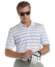 Up your game in an instant with the unparalleled performance of this polo shirt from Izod Golf.