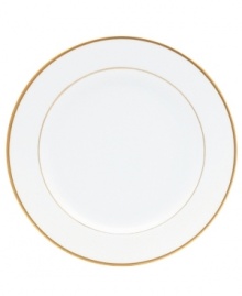Serve special meals on this simply beautiful gold-rimmed salad plate and make dining at home feel like a four-star affair. Serve special meals on this simply beautiful gold-rimmed salad plate and make dining at home feel like a four-star affair.