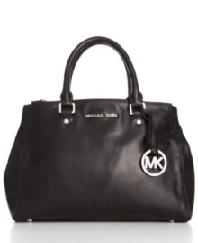 A versatile work-to-evening bag, the glossy Dressy tote features a polished exterior and protective feet that help it stay elegant and professional A versatile work-to-evening bag, the glossy Dressy tote features a polished exterior and protective feet that help it stay elegant and professional