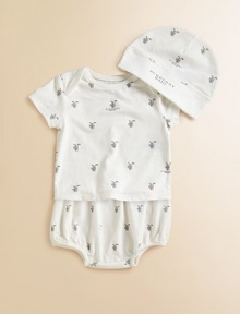 Your newborn's first three-piece set is soft and stylish, printed with the signature knight and comes in its own matching bag.Envelope necklineShort sleevesElastic waistband and leg openingsRibbed hatCottonMachine washImported