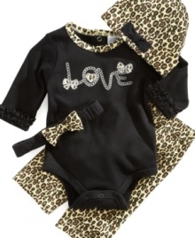 Gorgeous smorgeous is this 3 piece set from Baby Essentials. Gorgeous smorgeous is this 3 piece set from Baby Essentials.