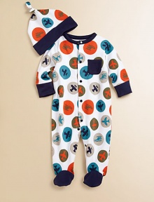 Crafted in plush cotton with large, colorful polka dots filled with airplanes and helicopters, your little jet-setter will be styling in this cute one-piece with matching hat.CrewneckLong sleevesSnap-frontPatch pocketBottom snapsCottonMachine washImported Please note: Number of buttons/snaps may vary depending on size ordered. 