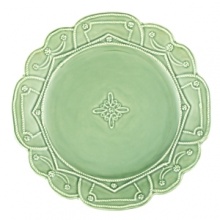 Green with envy! Juliska's latest saturated hue adds lush layering to your table. Pair Garden Green with whitewash collections or layer with Classic Bamboo for a chic spring entertaining story. Green with envy! Juliska's latest saturated hue adds lush layering to your table. Pair Garden Green with whitewash collections or layer with Classic Bamboo for a chic spring entertaining story.