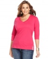 Seven7 Jeans' three-quarter-sleeve plus size top is a must-get basic for your casual style!