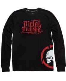 Give your casual look a jolt of urban energy with this long-sleeved shirt from Metal Mulisha.