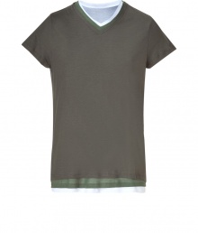 Stylish t-shirt in fine, pure tri-color cotton - On-trend layered look in classically cool shades of green and white - Ultra-soft, summer weight material - V-neck and short sleeves - Slim, straight cut - A modern twist on a venerable wardrobe basic - Wear solo or beneath a blazer or cardigan and pair with jeans, khakis and shorts