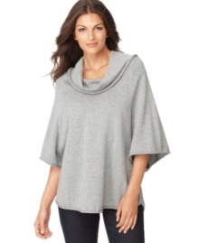 Grace Elements' swingy poncho makes fall dressing easy as can be! Pair it with a contrasting long-sleeved tee or wear it as-is with a pair of skinny jeans.