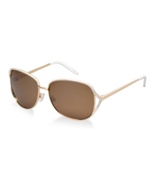 Steve Madden is all about embracing fashion and looking toward the future. His sunglass styles prove it with a funky focus and individual expression. Steve Madden is all about embracing fashion and looking toward the future. His sunglass styles prove it with a funky focus and individual expression.