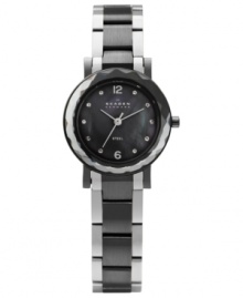 Change up your look with the dusky hues of this charming watch from Skagen Denmark. Change up your look with the dusky hues of this charming watch from Skagen Denmark.