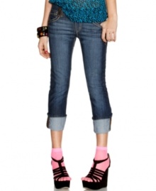 Give your denim collection a lift with these cropped jeans from Jolt -- a perfectly faded pick for your day-to-day adventures! Give your denim collection a lift with these cropped jeans from Jolt -- a perfectly faded pick for your day-to-day adventures!
