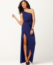 This one-shoulder gown by BCBGMAXAZRIA features a floor-length hem with a dramatic slit to mid thigh for a look that's both sophisticated and sexy. Plus, the blouson-style fit of the bodice is totally on trend!