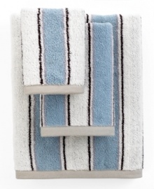 Sweet serenity. Offering a romantic and elegant composition for your bath space, this Aquarelle Stripe washcloth features beautiful stripes in soft blue hues.