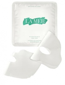 A sumptuous spa-like facial that brings skincare to a new level of luxury. Saturated with signature Hydrating Ferments to reawaken the appearance of youth, a cascade of moisture comforts and quenches the skin on contact, encouraging it to feel hydrated, nourished and conditioned as never before. Dryness and dehydration become a concern of the past as skin is enveloped in the healing energies of the sea. Potent marine extracts help diminish the visible signs of aging. A sumptuous spa-like facial that brings skincare to a new level of luxury. Saturated with signature Hydrating Ferments to reawaken the appearance of youth, a cascade of moisture comforts and quenches the skin on contact, encouraging it to feel hydrated, nourished and conditioned as never before. Dryness and dehydration become a concern of the past as skin is enveloped in the healing energies of the sea. Potent marine extracts help diminish the visible signs of aging.