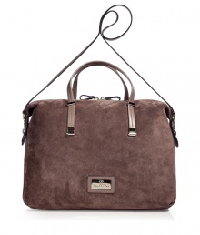 Luxurious handbag made ..of fine, taupe suede - Classy and ladylike for mature fashionistas - Trendy, square shopper shape with a zipper - Beautifully large and spacious - Comfortable carry handles and a long shoulder strap - Stylish Valentino logo plaque - Even the interior of the bag is intelligently crafted and of high quality workmanship - A modern classic, looks exclusive and sophisticated - A favorite bag that suits many occasions, from ladies lunch to business Luxurious handbag made ..of fine, taupe suede - Classy and ladylike for mature fashionistas - Trendy, square shopper shape with a zipper - Beautifully large and spacious - Comfortable carry handles and a long shoulder strap - Stylish Valentino logo plaque - Even the interior of the bag is intelligently crafted and of high quality workmanship - A modern classic, looks exclusive and sophisticated - A favorite bag that suits many occasions, from ladies lunch to business