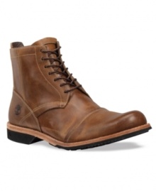 These boots for men combine smooth, modern style with can't-bust-'em attitude. This pair of zippered Timberland men's boots makes a great addition to your dressed-down lineup.