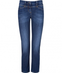 A four-season favorite with endless wearing possibilities, Closeds ankle jeans are both flattering and easy-to-pair - Five-pocket style, button closure, belt loops - Slightly slouchy fit - Pair with oversized tops and favorite flats A four-season favorite with endless wearing possibilities, Closeds ankle jeans are both flattering and easy-to-pair - Five-pocket style, button closure, belt loops - Slightly slouchy fit - Pair with oversized tops and favorite flats