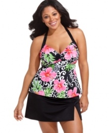 A bold hibiscus floral print creates a lush, tropical look! This plus size tankini top from Fit 4 U features H-back construction for great support in the sun. A bold hibiscus floral print creates a lush, tropical look! This plus size tankini top from Fit 4 U features H-back construction for great support in the sun.