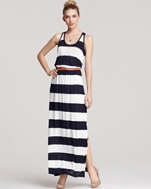 Lightweight and laid-back, this Soft Joie dress boasts bold stripes for a graphic edge.