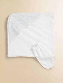 Soft cotton towel with gingham print hood and embroidery. Comes with mitt One size Imported Soft cotton towel with gingham print hood and embroidery. Comes with mitt One size Imported