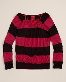 A great counterpoint to a skinny jean or cropped legging the Vida tunic sports wide-set stripes and flowing silhouette, grounded with the solid camisole lining. A great counterpoint to a skinny jean or cropped legging the Vida tunic sports wide-set stripes and flowing silhouette, grounded with the solid camisole lining.