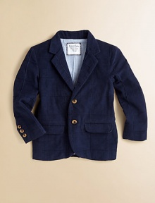 This preppy essential is dapper in corduroy with classic notch collar and single-breasted front button closure.Notched collarLong sleeves with button cuffsButton-frontFront flap pocketsFully linedCottonDry cleanImported Please note: Number of buttons may vary depending on size ordered. 