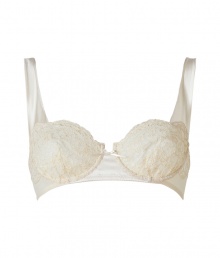 Channel vintage-inspired romance in this ultra-luxe lacy bra from La Perla - Underwire, lace-detailed slightly padded cups, d?colletage-enhancing fit, wide straps, back hook and eye closure - Perfect under virtually any outfit or paired with matching panties for stylish lounging Channel vintage-inspired romance in this ultra-luxe lacy bra from La Perla - Underwire, lace-detailed slightly padded cups, d?colletage-enhancing fit, wide straps, back hook and eye closure - Perfect under virtually any outfit or paired with matching panties for stylish lounging