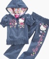 The perfect pick. Up the style in her casual collection with this cool Hello Kitty graphic hoodie.