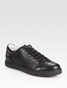 Make moves around the town in this refined classic lace-up constructed in smooth leather with matching rubber sole.Leather upperLeather liningPadded insoleRubber soleMade in Italy Make moves around the town in this refined classic lace-up constructed in smooth leather with matching rubber sole.Leather upperLeather liningPadded insoleRubber soleMade in Italy