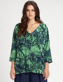 This dolman blouse features a brilliant print and offers you a relaxed-yet-feminine fit, enhanced by a hint of stretch.Feminine necklineThree-quarter sleevesAllover printAbout 30 from shoulder to hemVenezia/spandexDry cleanMade in USA