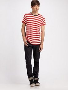 Be ready for weekend fun in this eye-catching, boldly striped tee with contrasting collar.CrewneckCottonMachine washImported Be ready for weekend fun in this eye-catching, boldly striped tee with contrasting collar.CrewneckCottonMachine washImported