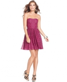 This strapless dress from GUESS looks extra pretty with a sweetheart neckline, metallic-flecked dots and a full, twirl-worthy skirt.