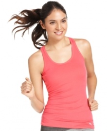 Stay cool and comfortable while you get in shape with this essential tank top from Puma. A built-in shelf bra guarantees support while a hint of stretch promises maximum ease of movement.