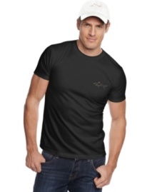 When it comes to golf apparel, casual style can still be classic. Make it easy with this t-shirt and golf hat set from Greg Norman for Tasso Elba. (Clearance)