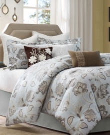 Turn your bed into a garden of tranquility with this Harbor House Lynnwood comforter set featuring all-over floral patterns in soothing tones. Turn your bed into a garden of tranquility with this Harbor House Lynnwood comforter set featuring all-over floral patterns in soothing tones.