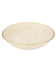 Lenox combines ivory porcelain sculpted with graceful blooms, elegant fluting and touches of gold in the classically styled Floral Melody dish.  Qualifies for Rebate