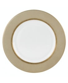 Adorned with delicate beetles and dragonflies, this classically shaped fine china butter plate combines simple elegance with casual style. The gold wing border makes your tabletop shine with elegance while the classic shape and delicate pattern exude style.