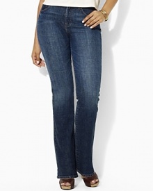 Designed in stretch denim for comfort and a flattering fit, our modern straight jean is distinguished by a sleek silhouette with chic, elongated straight leg.