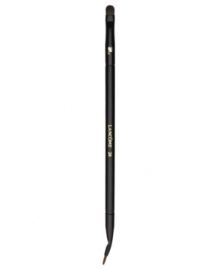 This versatile dual-ended brush is the ideal partner to all eye shadows and gel eyeliners. Designed with two sides for portability and convenience: the sleek tip applies shadow and gel eyeliner precisely and evenly to the perimeter of the eye, while the tapered, flat rounded side perfectly smudges shadow or gel eyeliner for a smoky, softly lined look. This versatile dual-ended brush is the ideal partner to all eye shadows and gel eyeliners. Designed with two sides for portability and convenience: the sleek tip applies shadow and gel eyeliner precisely and evenly to the perimeter of the eye, while the tapered, flat rounded side perfectly smudges shadow or gel eyeliner for a smoky, softly lined look.